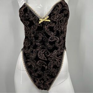 *** Amazing Juliara Velvet Sparkle Teddy *** M